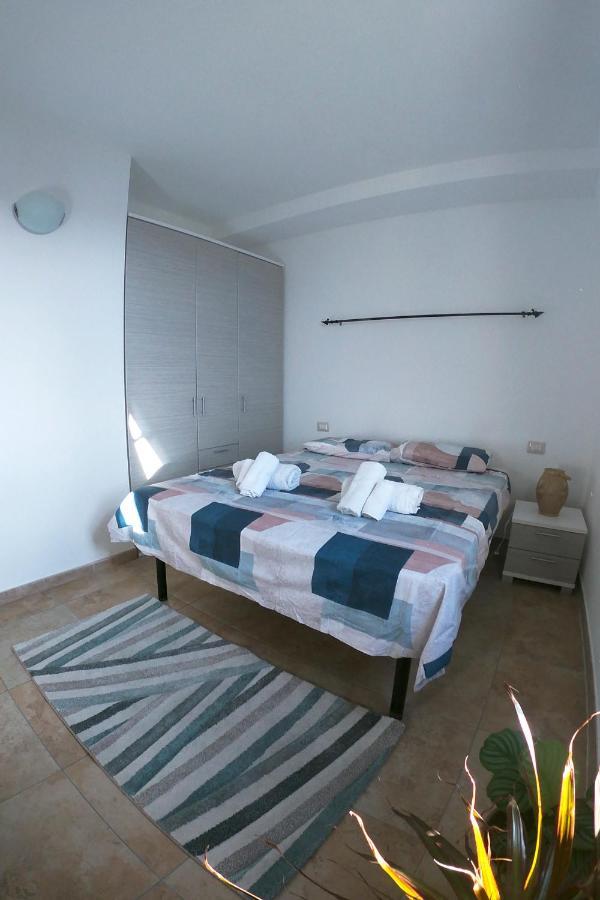 West Sardinia Apartments กาบราส ภายนอก รูปภาพ