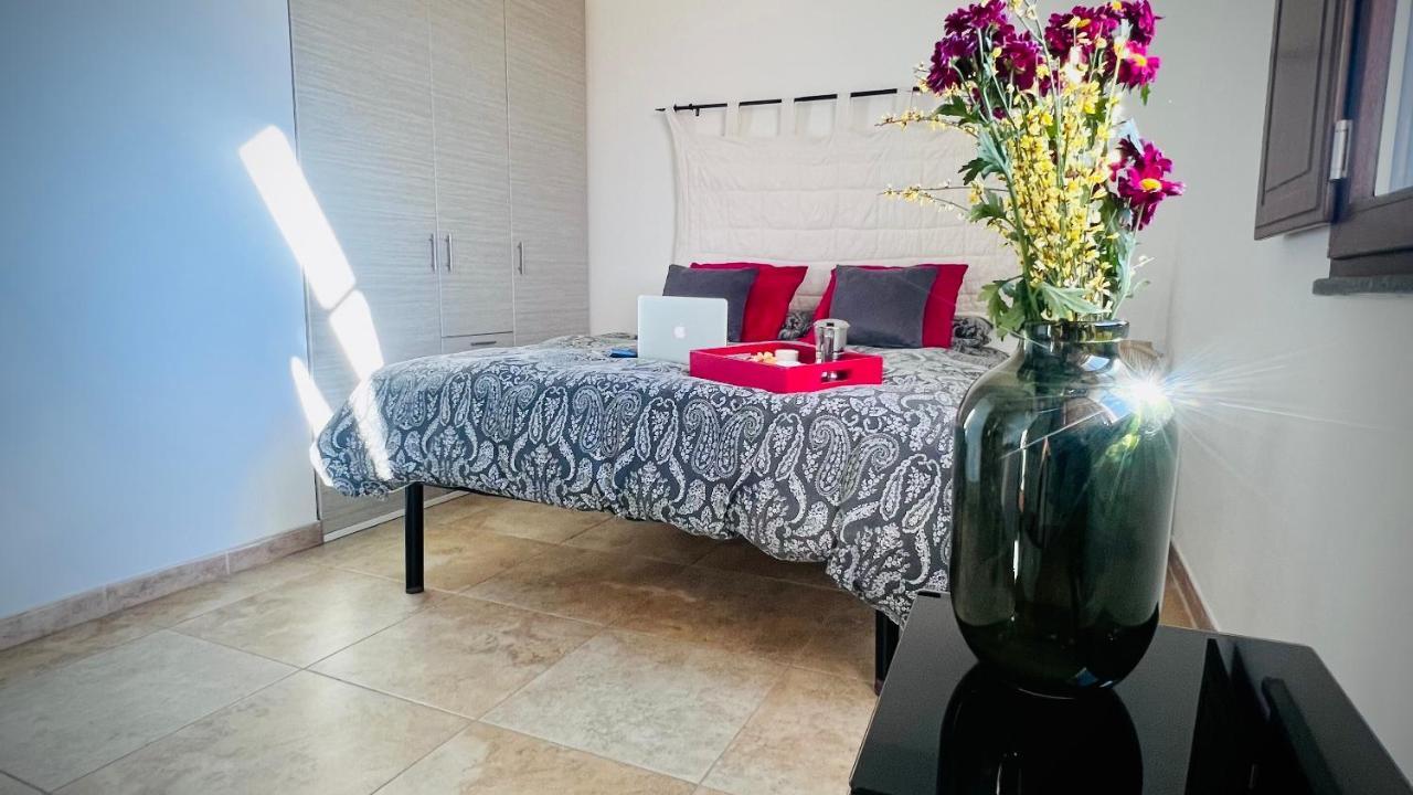 West Sardinia Apartments กาบราส ภายนอก รูปภาพ